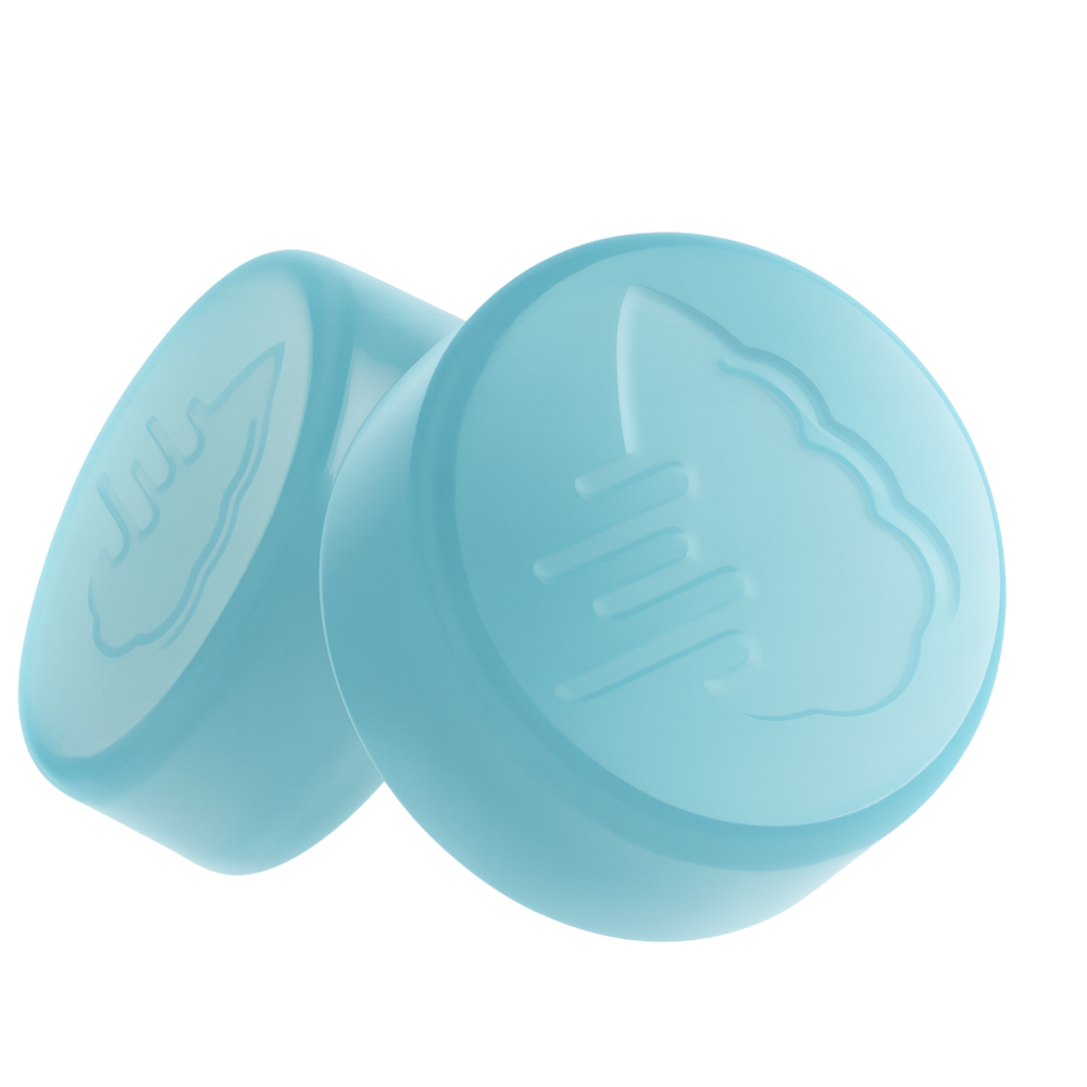 Zwei blaue Avaay THC Gummies mit 2,5mg THC